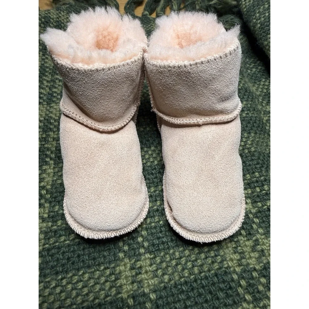 UGG Australia Erin Pink Sheepskin Lined Boots Booties Baby Size 5